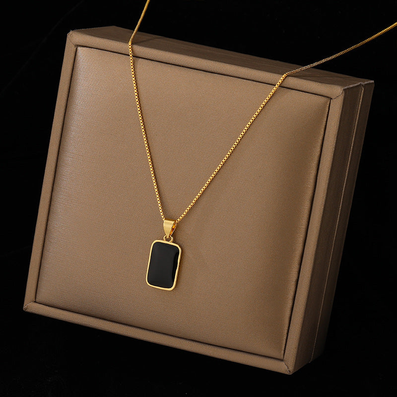 Fashion Small Black Brand Titanium Steel Necklace Women's All-match Light Luxury High-end Sense European And American Niche Design Sense 18K Gold Not Fading